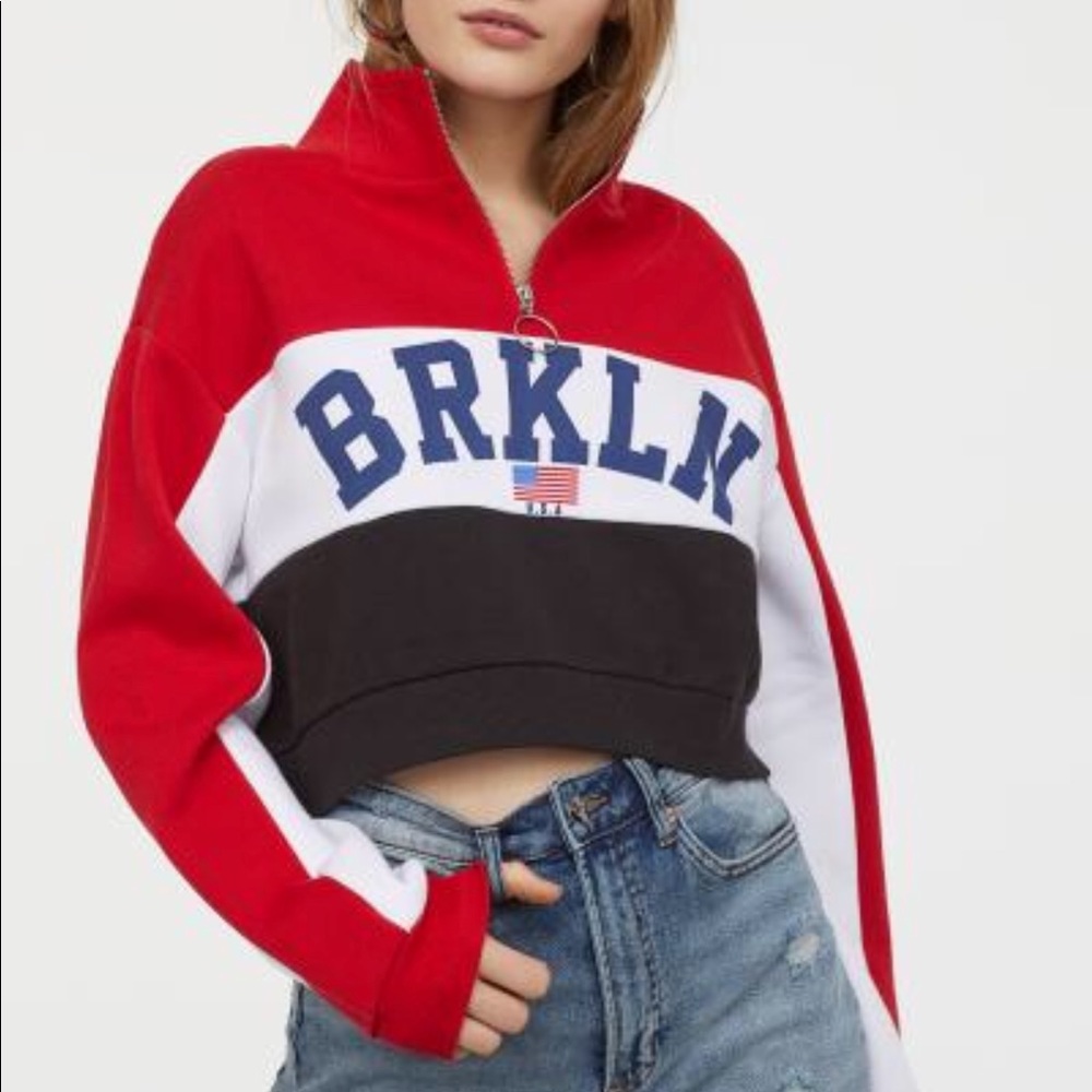 (almost new) H&M Brooklyn Crop Sweatshirt